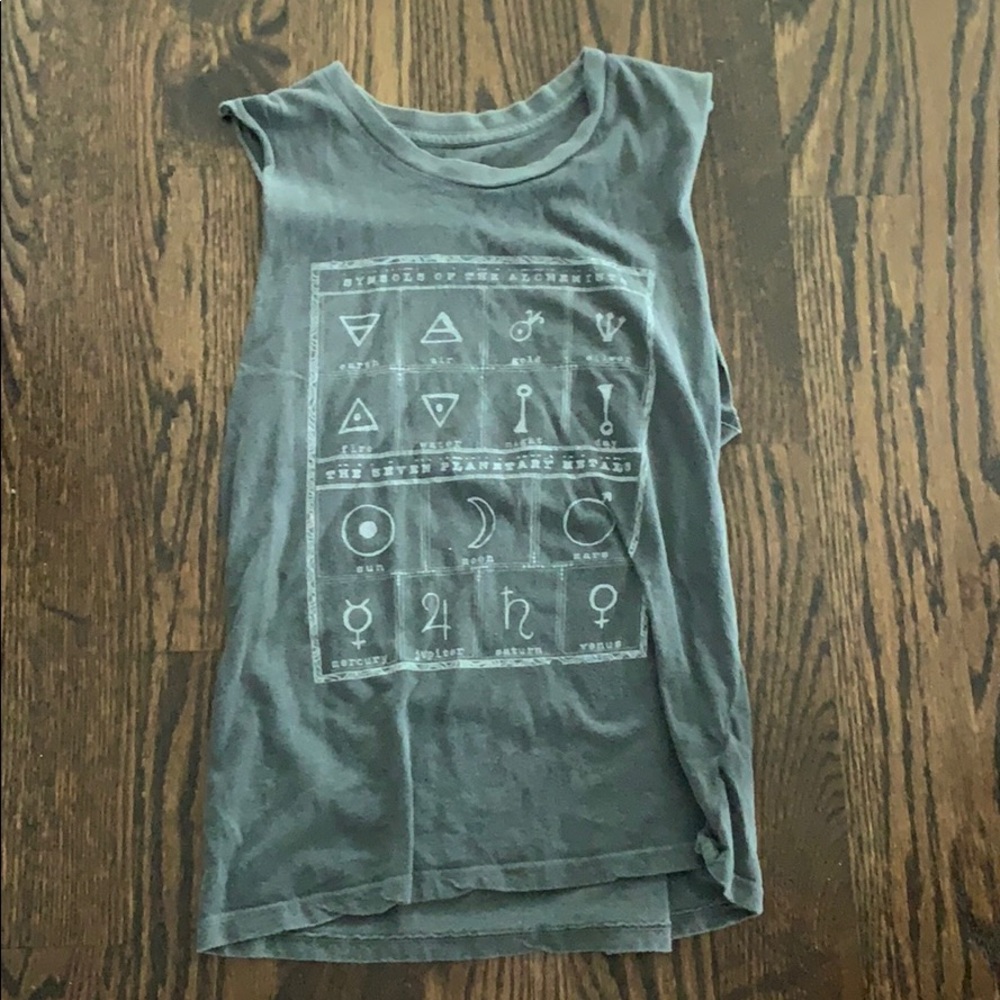 TANK TOP